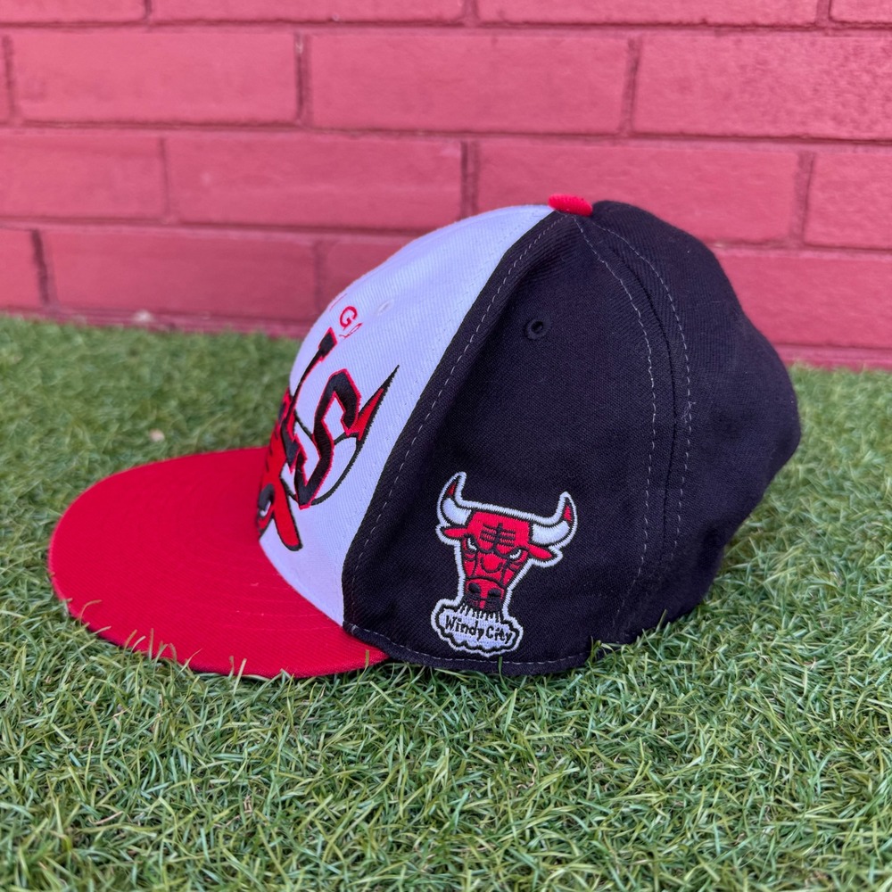47 Brand Chicago Bulls Hardwood Classics Snapback Hat Red White Black One Size - Picture 2 of 8